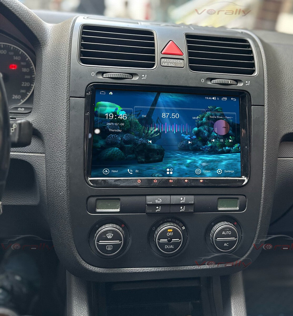 VW Golf 5 Android Radio with Center piece and Wiring Harness